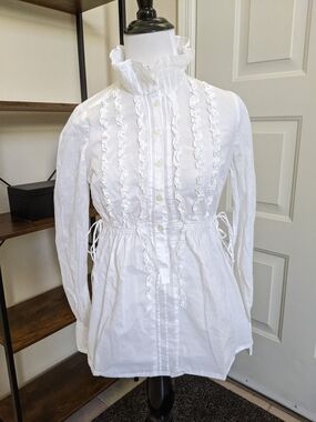 Elle White Ruffled Tuxedo Front XS High-Neck Button Front Blouse 100% Cotton